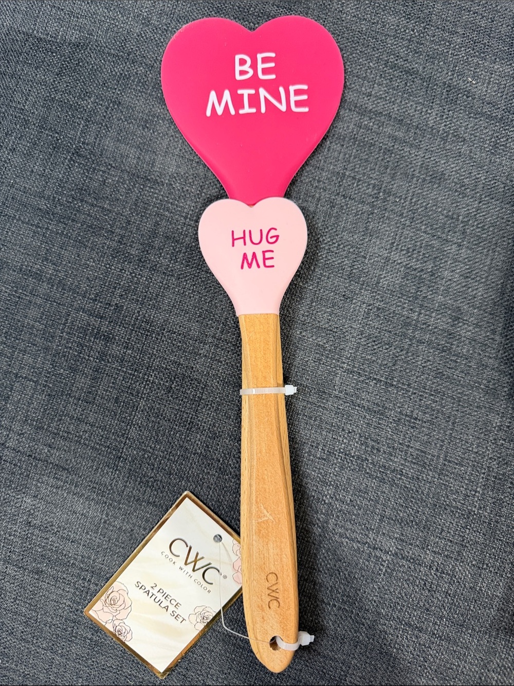 🎀 5 for $25 🎀 Pink Heart Spatula Set - Be Mine / Hug Me